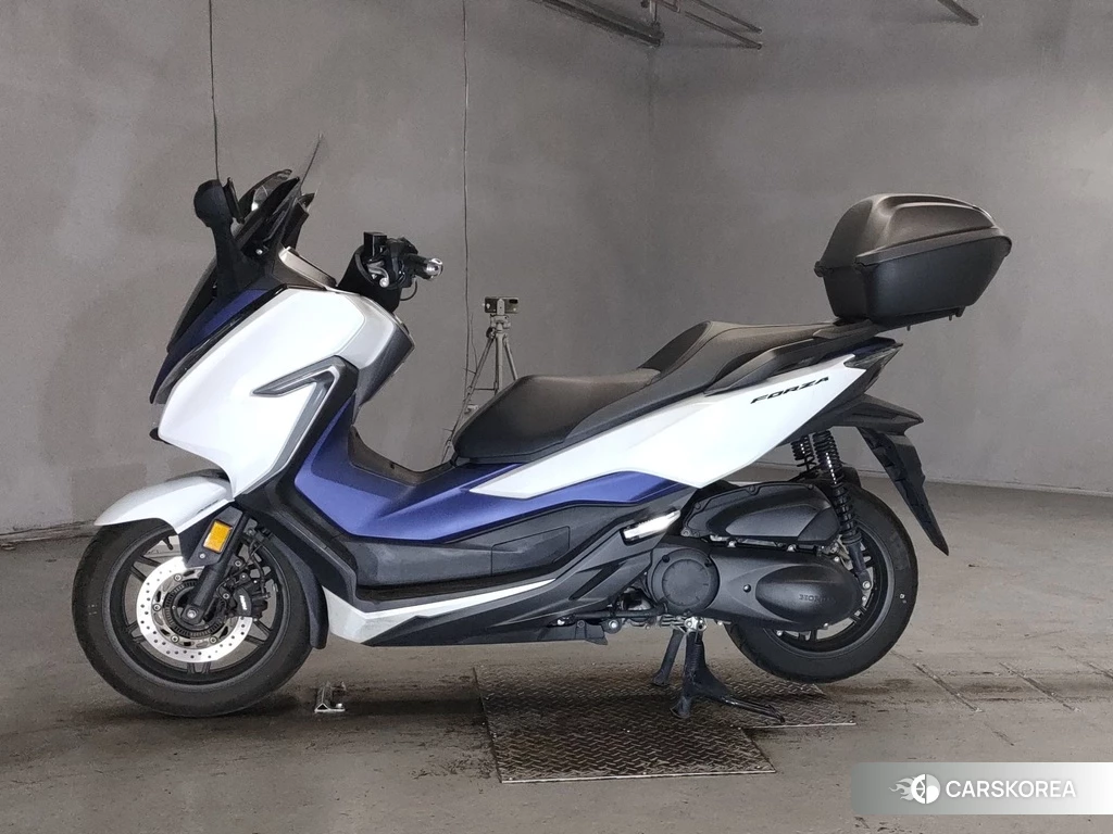 Проданный Honda FORZA 2018 из Японии