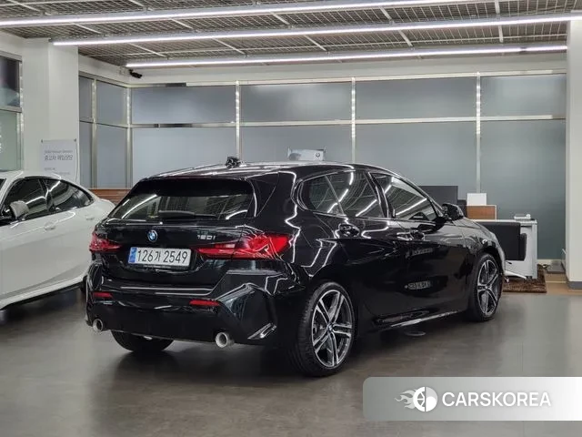 BMW 1 Series (F40) id 3057769 из Кореи 10