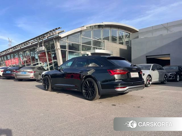 Audi A6 (import) 2022 Черный из Китая, фото 3