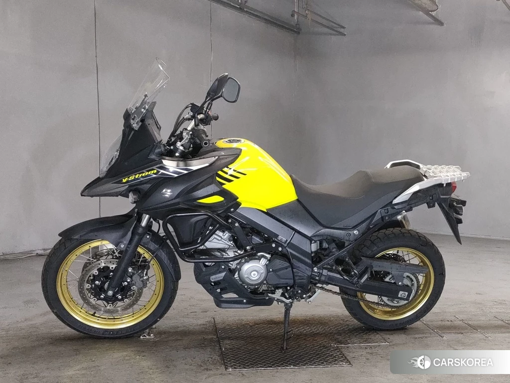 Проданный Suzuki V-STROM 650 XT 2019 из Японии, фото 2