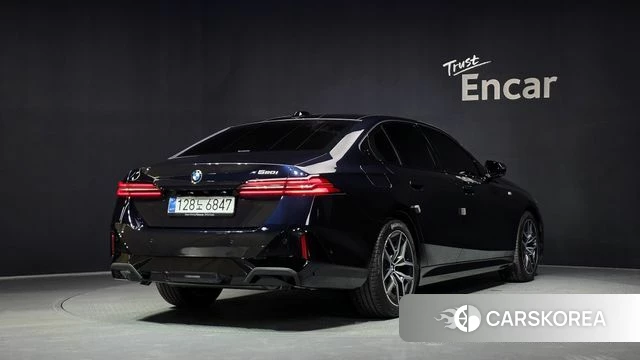 BMW 5 Series (G60) id 4617494 из Кореи 12