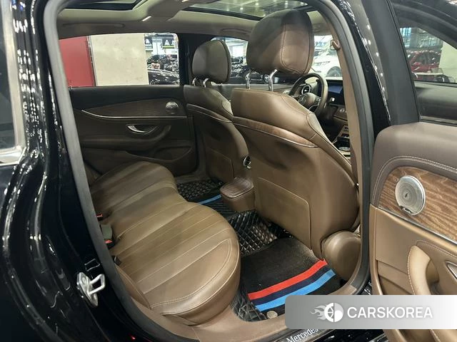 Mercedes-Benz E-class id 4209424 из Китая 3