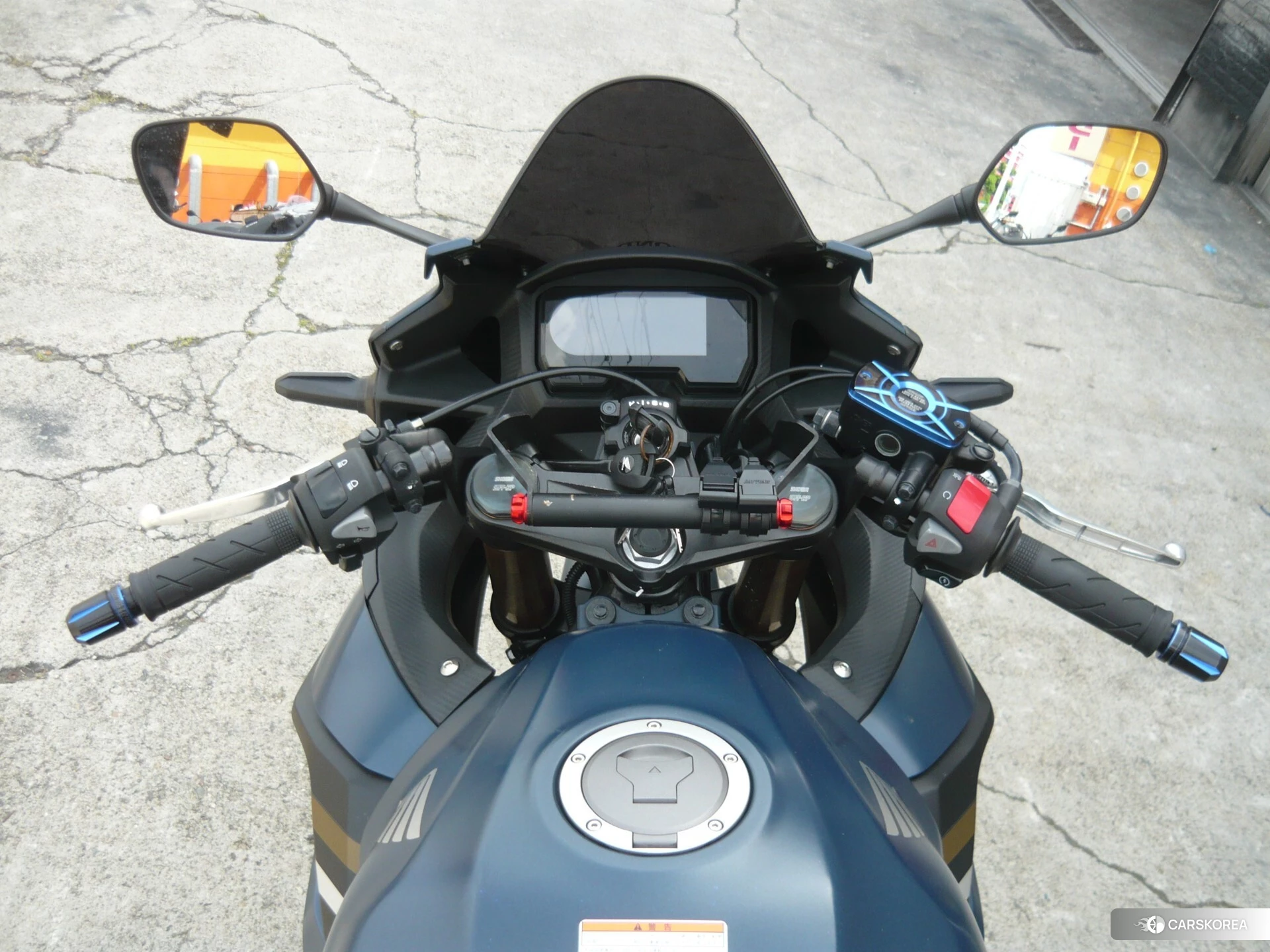 Проданный Honda CBR400R ABS 2023 из Японии, фото 5