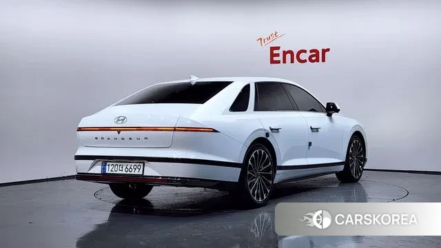 Hyundai Grandeur (GN7) id 3372252 из Кореи 12