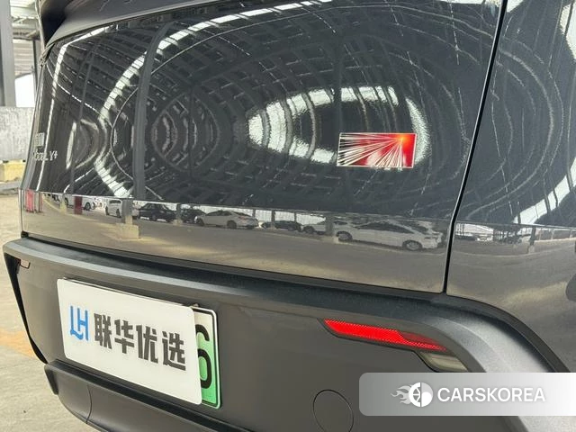 Tesla Model Y 2025 Темно-серый из Китая, фото 6