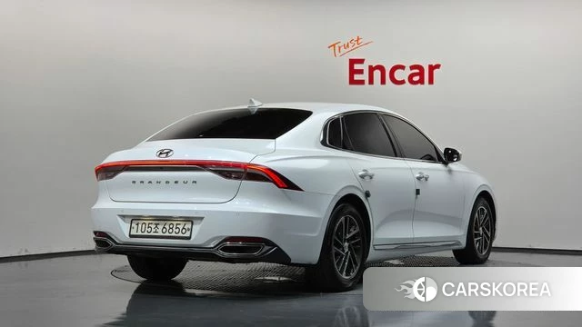 Hyundai The New Grandeur IG id 4693601 из Кореи 12