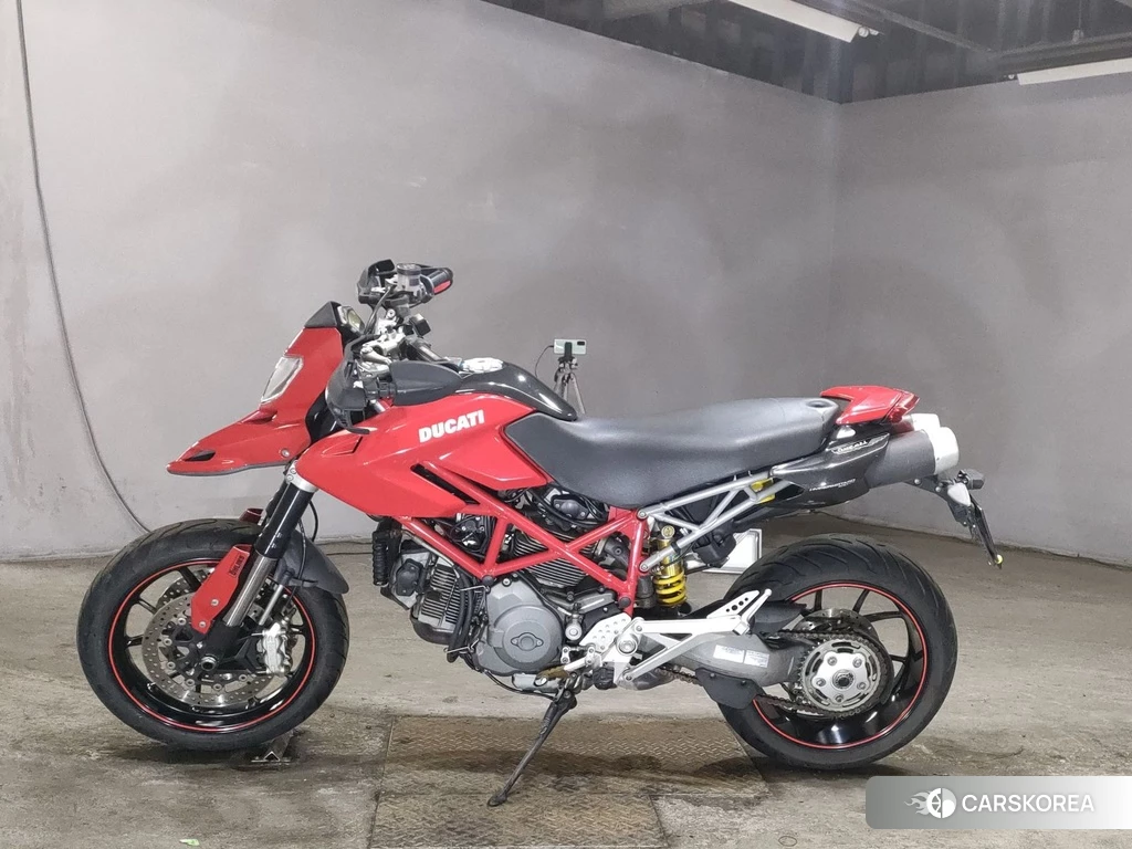 Проданный Ducati HYPERMOTARD 1100 EVO 2010 из Японии, фото 2
