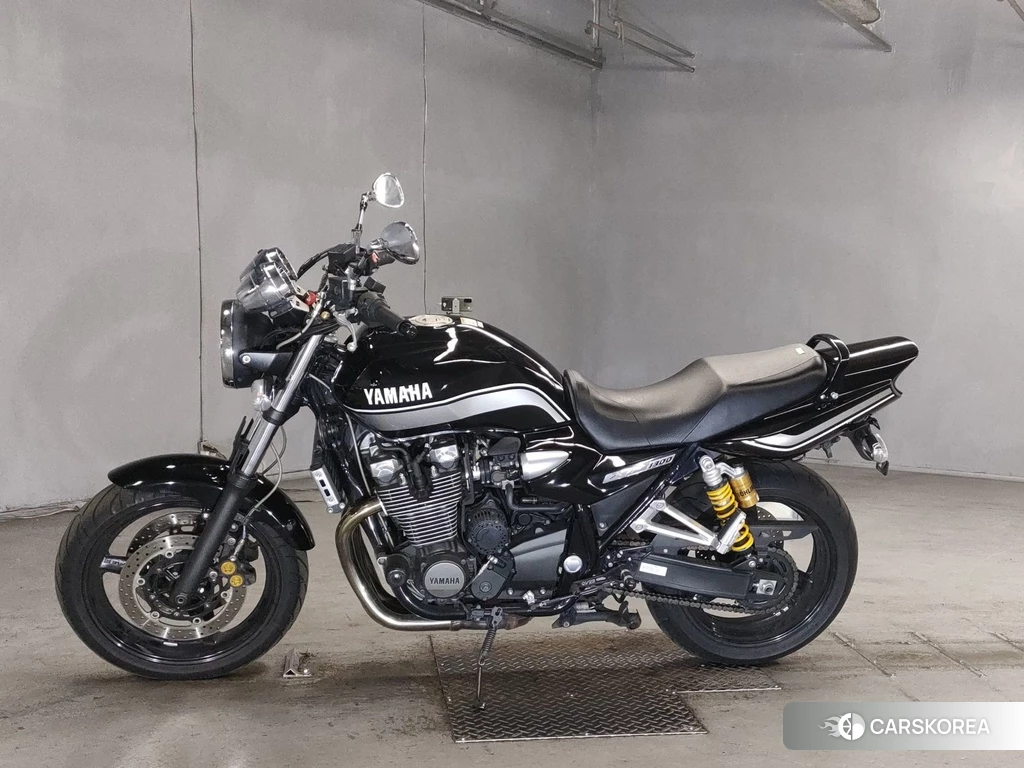 Проданный Yamaha XJR 1300 id 4157620 из Японии, фото 2