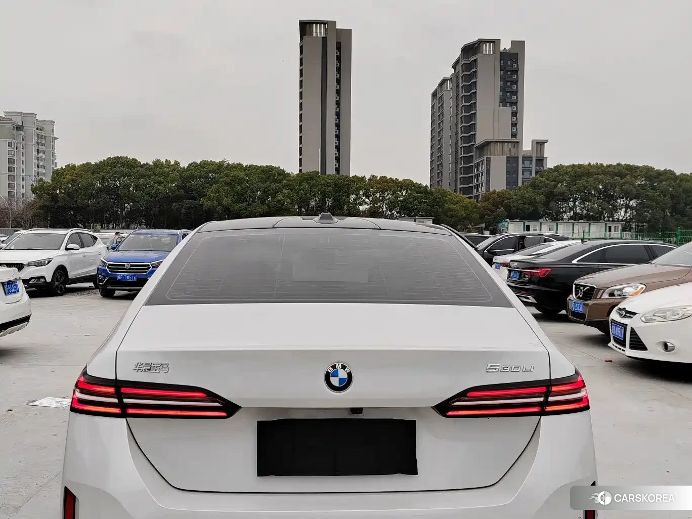 BMW 5 series 2025 Белый из Китая, фото 2
