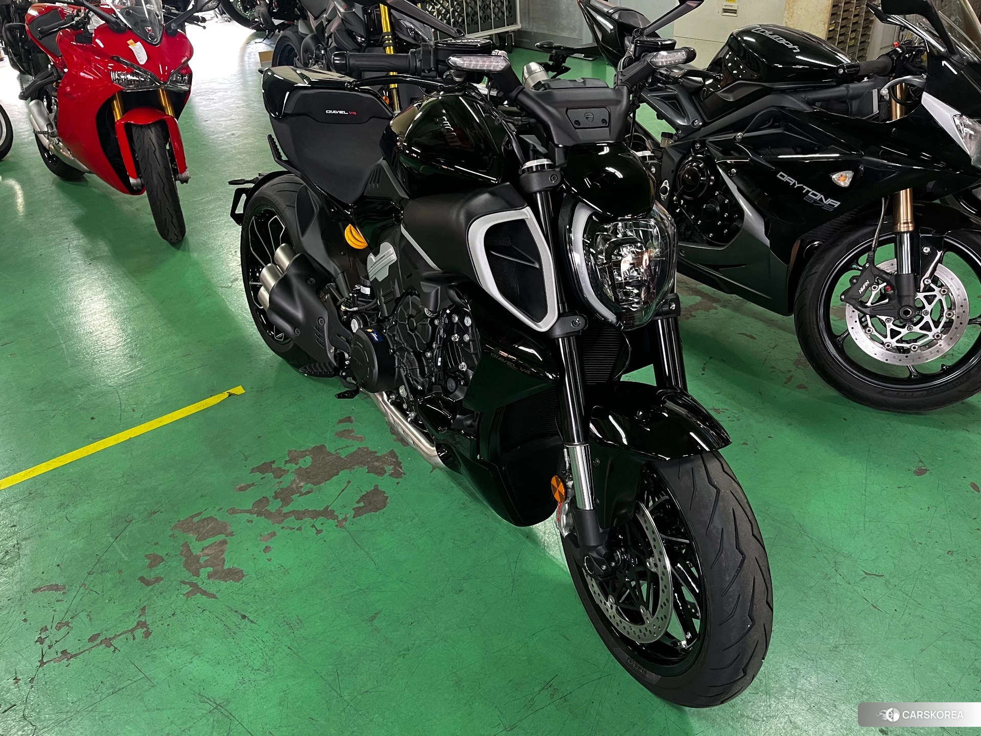 Проданный Ducati DIAVEL V4 2024 из Японии, фото 2