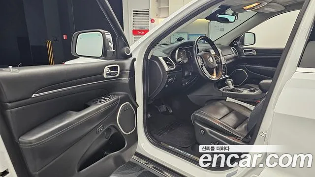 Jeep Grand Cherokee id 2672510 из Кореи 12