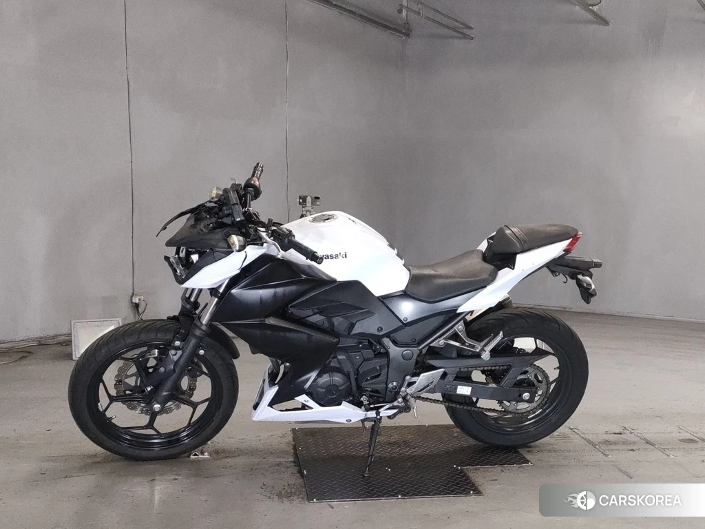 Проданный Kawasaki Z250 2014 из Японии, фото 2
