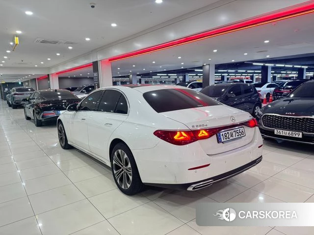 Mercedes-Benz E-Class W214 id 4480210 из Кореи 9