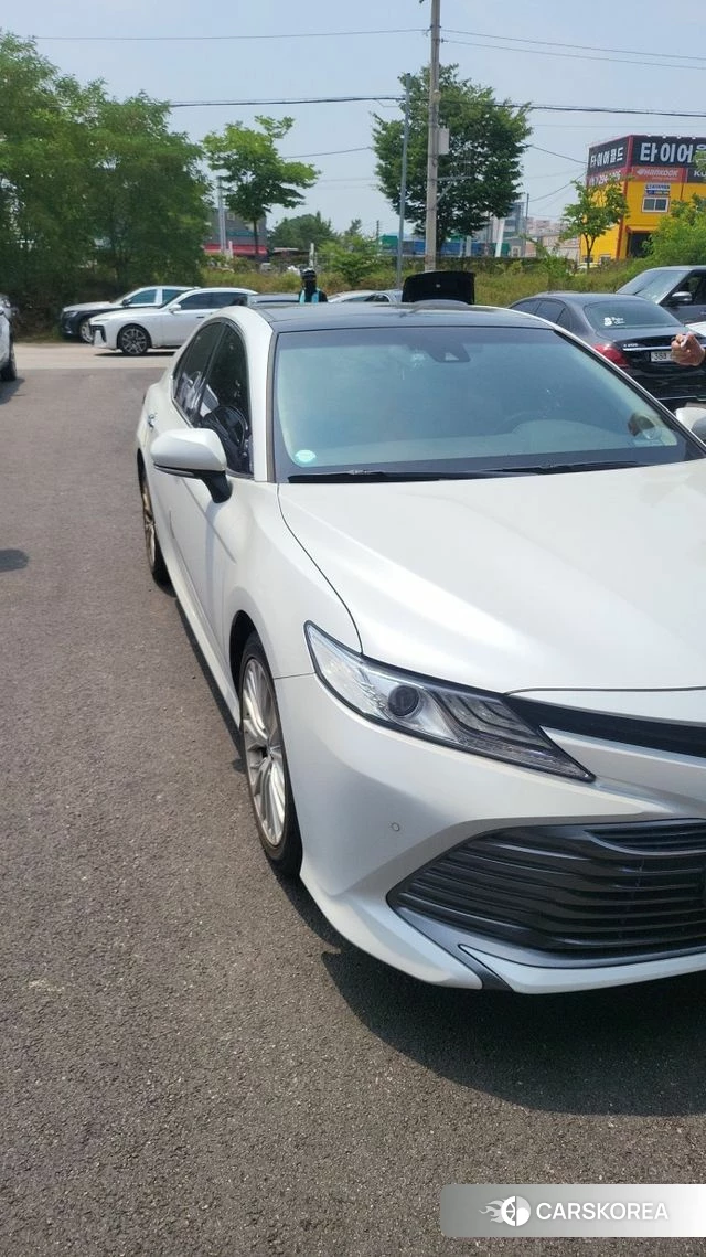 Toyota Camry (XV70) 2019 Белый из Кореи, фото 2