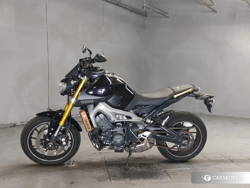 Проданный Yamaha MT-09 id 4165006 из Японии, фото 2