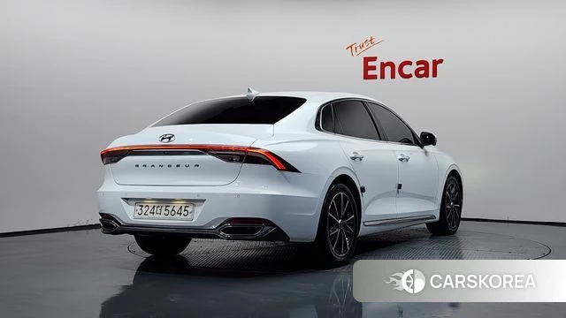Hyundai The New Grandeur IG id 3904056 из Кореи 12