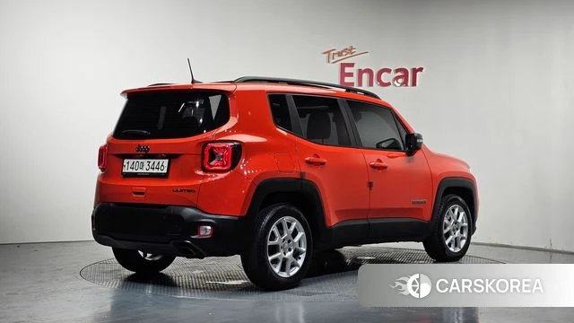 Jeep Renegade id 4625505 из Кореи 12