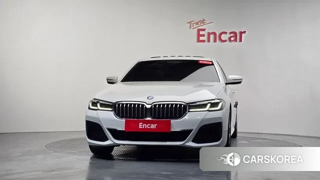 BMW 5 Series (G30) id 3577920 из Кореи 12