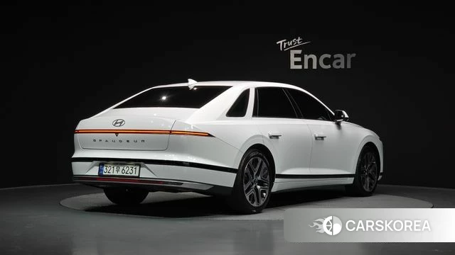 Hyundai Grandeur Hybrid (GN7) id 3963996 из Кореи 12