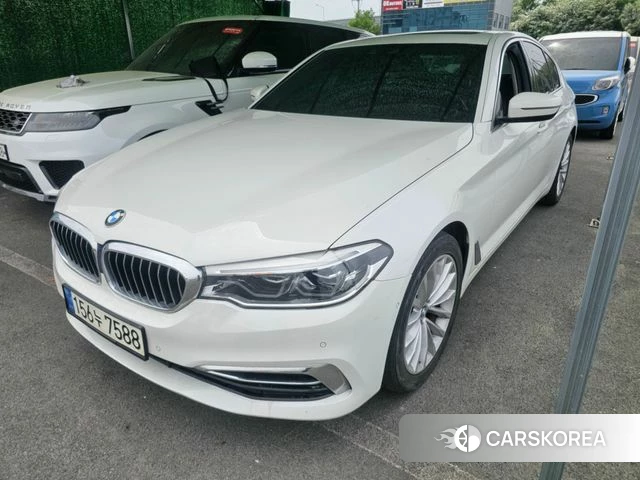 BMW 5 Series (G30) 2020 Белый из Кореи, фото 2