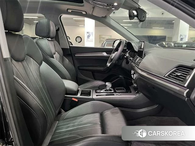 Audi Q5L 2022 Черный из Китая, фото 6