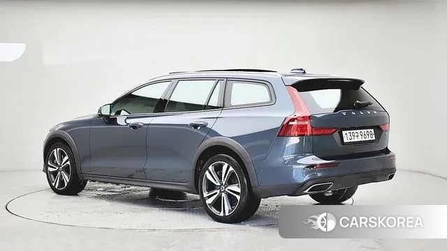 Volvo V60 Cross-Country 2nd Generation id 3562509 из Кореи 12