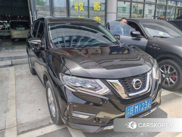 Nissan Qijun 2023 Черный из Китая, фото 2