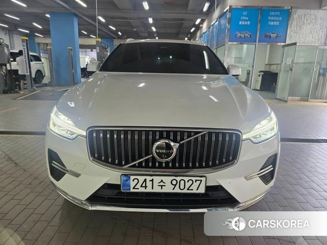 Volvo XC60 second Generation 2024 Белый из Кореи, фото 2