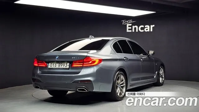 BMW 5 Series (G30) id 2928481 из Кореи 12