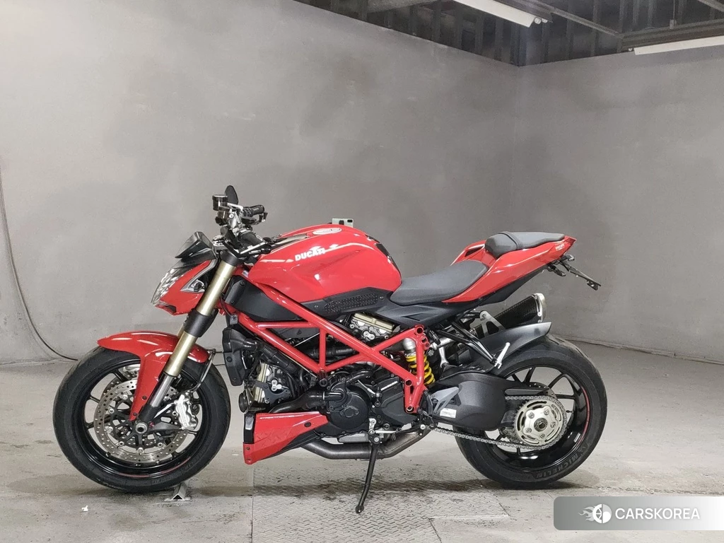 Проданный Ducati STREETFIGHTER 848 2012 из Японии, фото 2