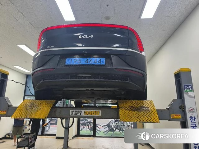 Kia EV6 2022 Синий из Кореи, фото 2