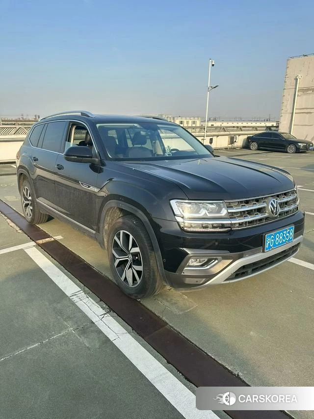 Volkswagen Tourang 2018 Черный из Китая, фото 2