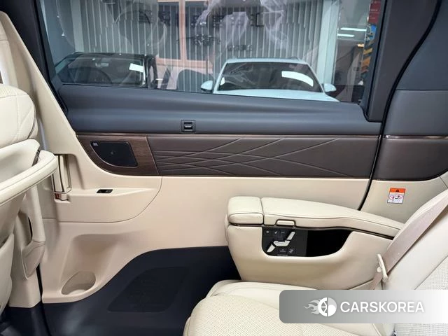 Toyota Elfa id 4257336 из Китая 12