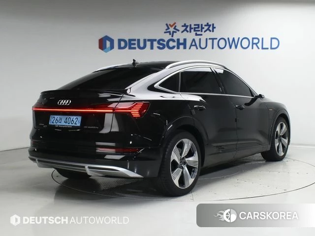 Audi e-Tron 2021 Черный из Кореи, фото 2