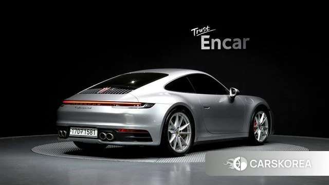 Porsche 911(992) id 4317619 из Кореи 12