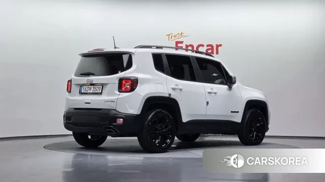 Jeep Renegade id 3701821 из Кореи 12