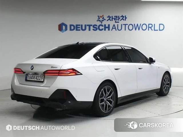 BMW 5 Series (G60) id 4590978 из Кореи 12