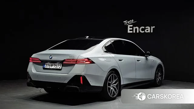 BMW 5 Series (G60) id 3353402 из Кореи 12