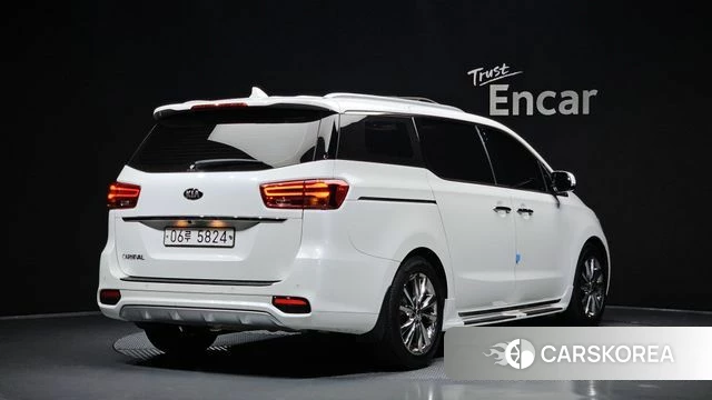 Kia The New Carnival id 4918818 из Кореи 12