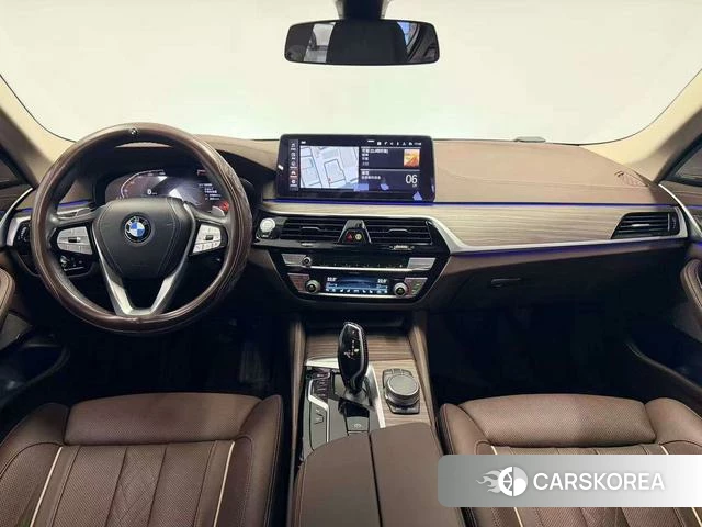 BMW 5 series 2021 Белый из Китая, фото 2