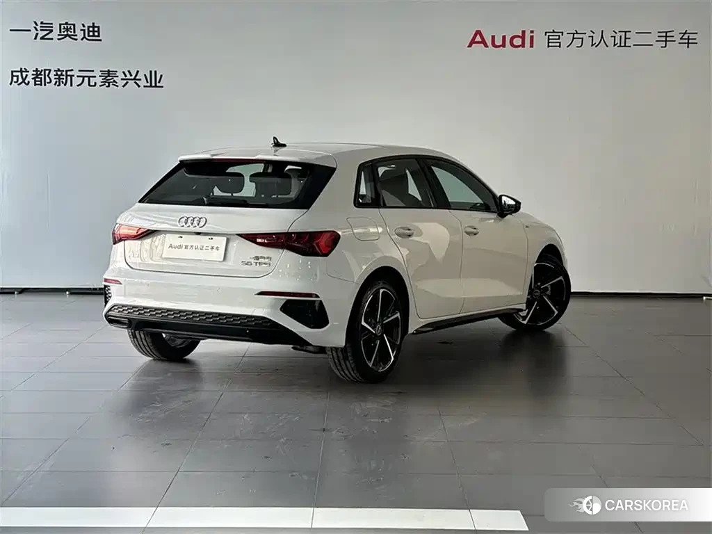 Audi A3 2023 Белый из Китая, фото 5