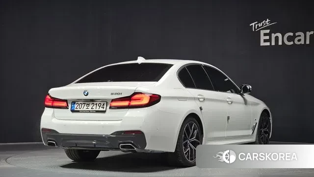 BMW 5 Series (G30) id 3416197 из Кореи 12