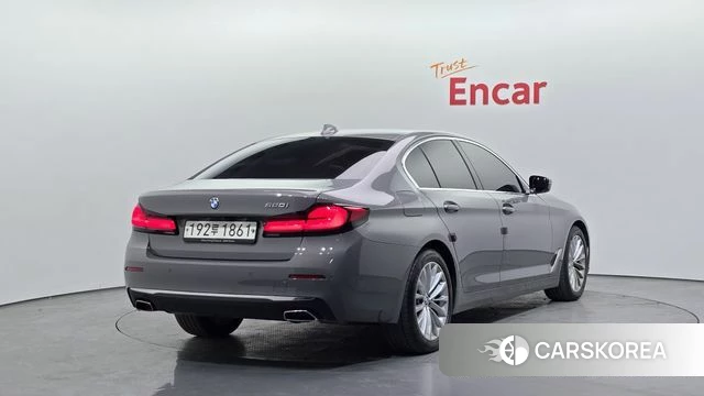 BMW 5 Series (G30) id 3794162 из Кореи 12