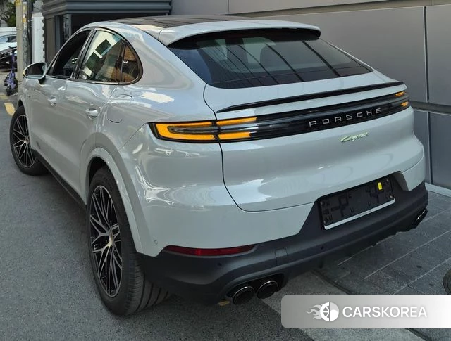 Porsche Cayenne (PO536) 2026 Серебристо-серый из Кореи, фото 3