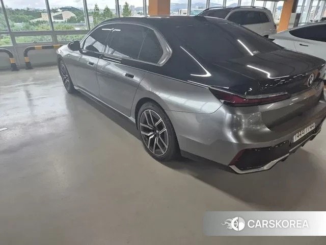 BMW 7 Series (G70) id 3036755 из Кореи 8