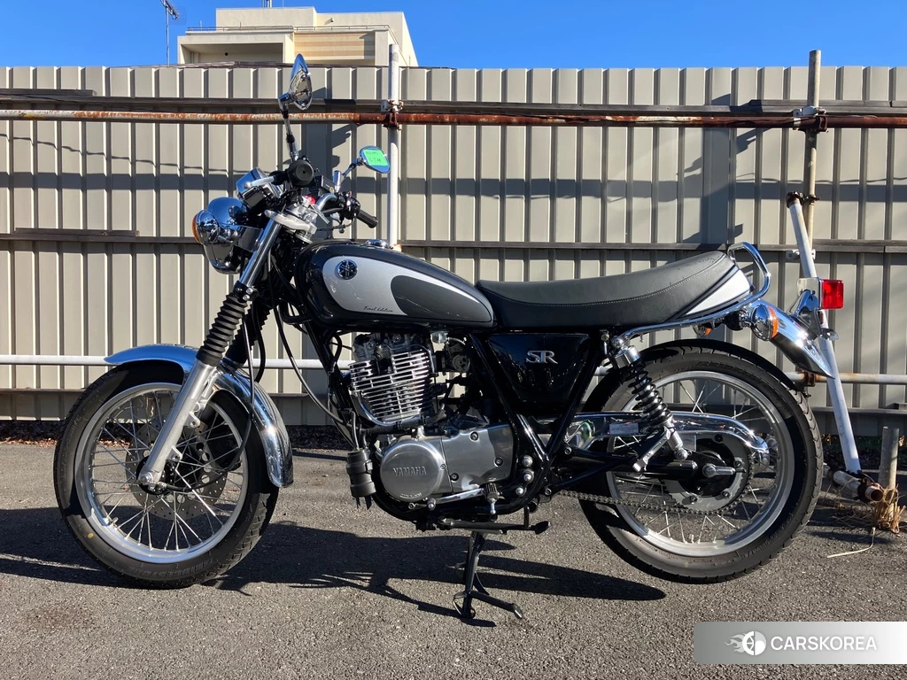 Проданный Yamaha SR 400 2021 из Японии, фото 2