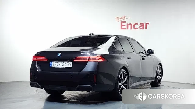 BMW 5 Series (G60) id 3745679 из Кореи 12