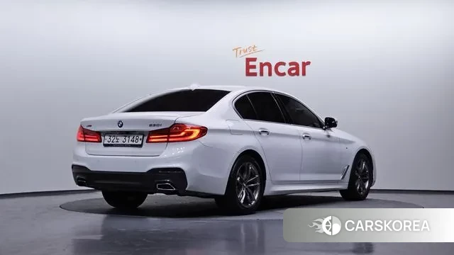 BMW 5 Series (G30) id 3617363 из Кореи 12