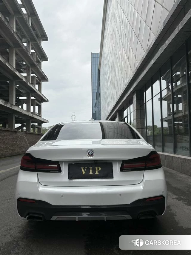BMW 5 series 2021 Белый из Китая, фото 2