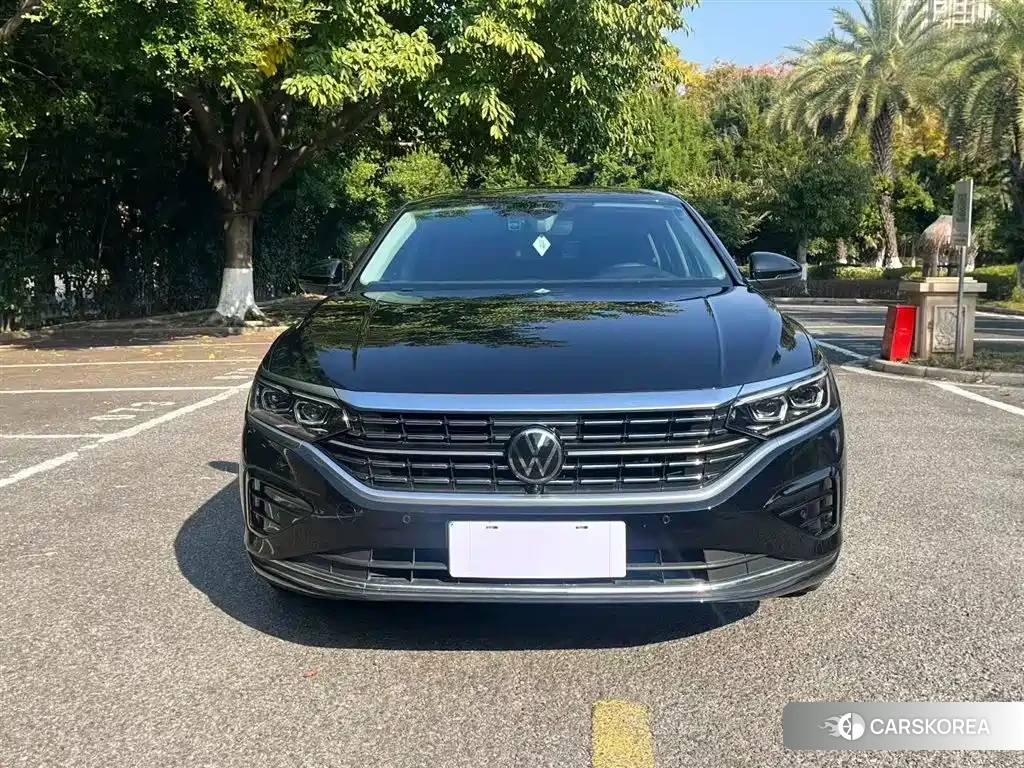 Volkswagen Passat 2025 Черный из Китая, фото 2